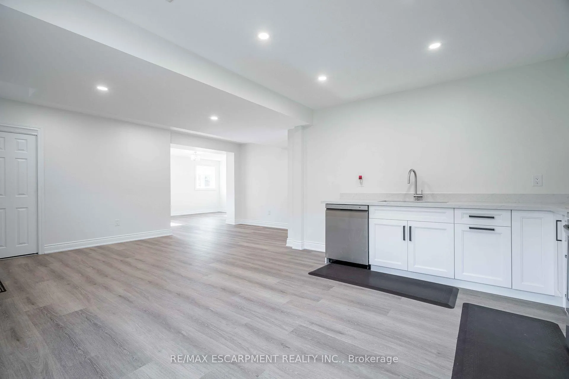 Photo 11 of Unit 2, 102 Donnici Drive, Hamilton, Falkirk — HOMEH