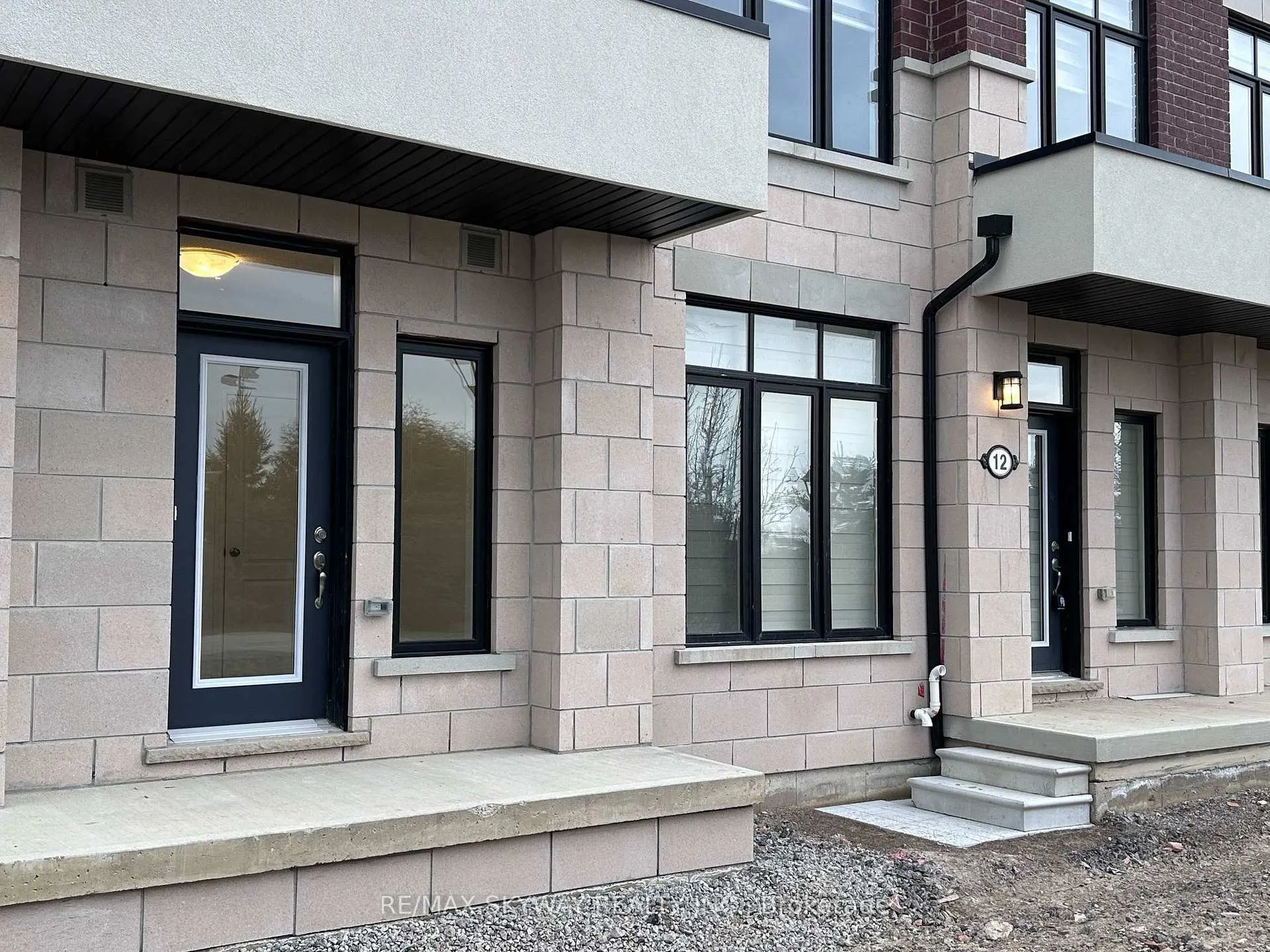 Photo 2 of 14 Springdale Avenue, Caledon, Rural Caledon — HOMEH