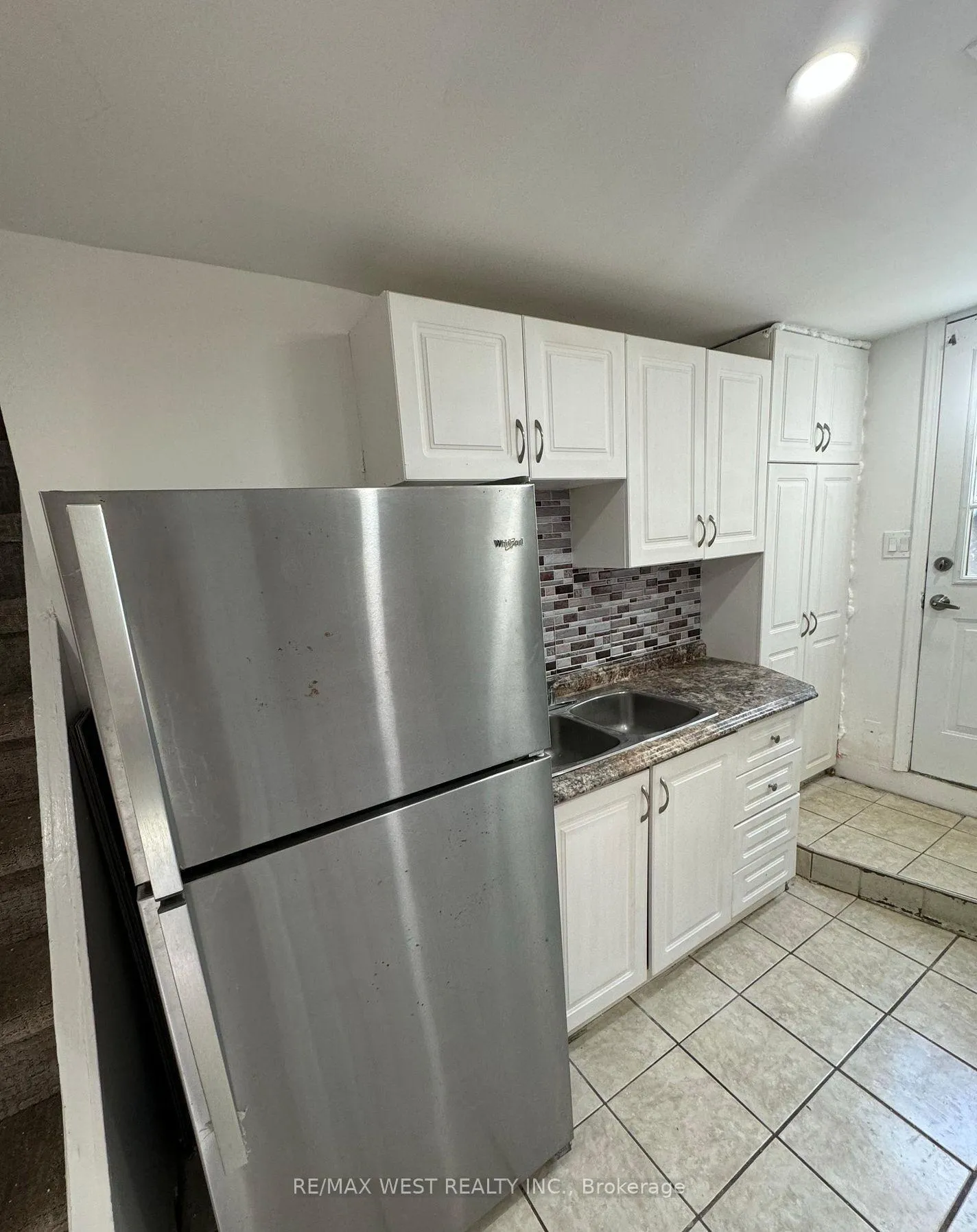 Photo 5 of 645 Townline Road N, Clarington, Rural Clarington — HOMEH