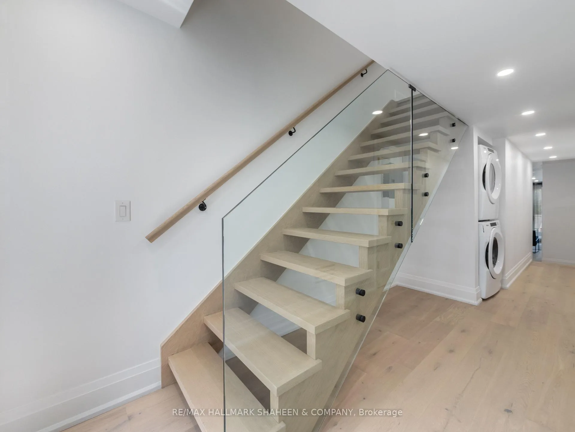 Photo 16 of Unit A, 357 Euclid Avenue, Toronto, Trinity-Bellwoods — HOMEH