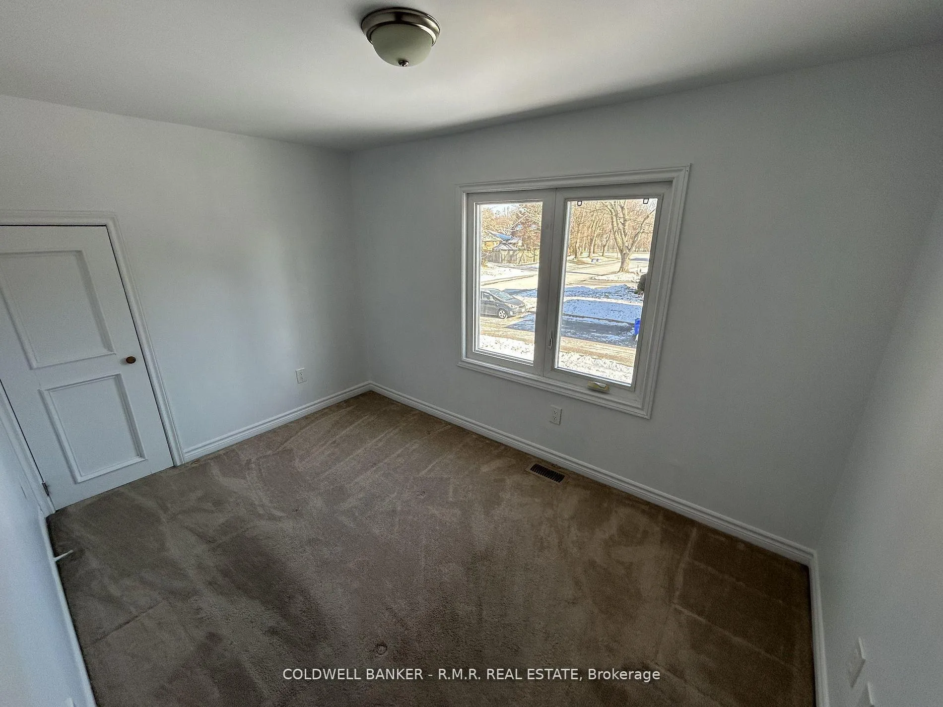 Photo 5 of Unit 2, 303 Muriel Avenue, Oshawa, McLaughlin — HOMEH