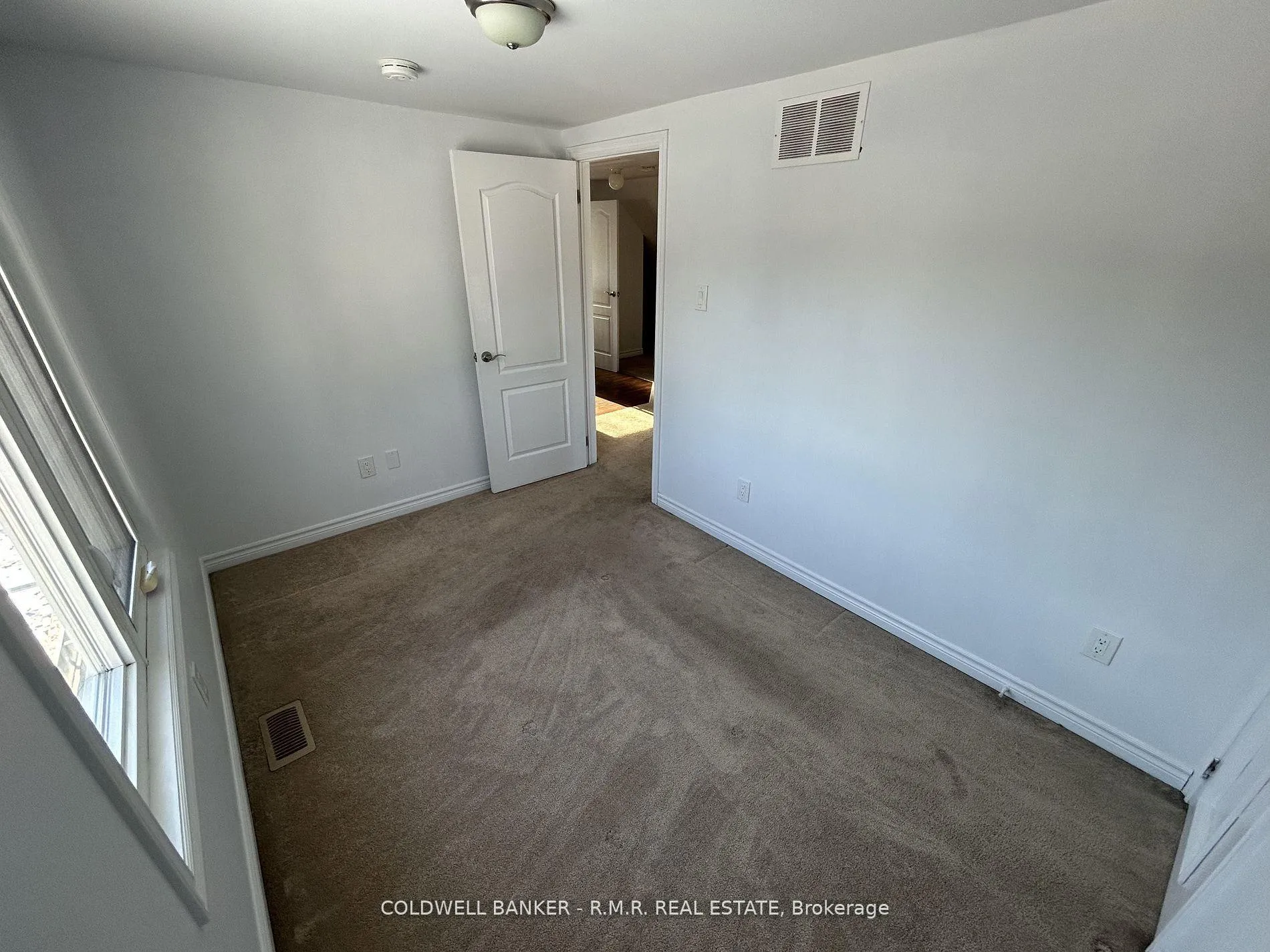 Photo 6 of Unit 2, 303 Muriel Avenue, Oshawa, McLaughlin — HOMEH