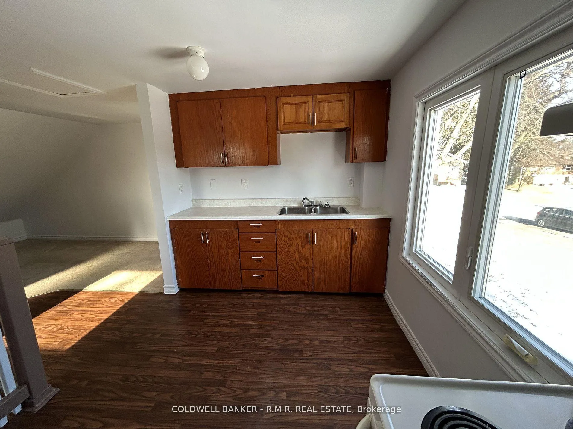 Photo 12 of Unit 2, 303 Muriel Avenue, Oshawa, McLaughlin — HOMEH