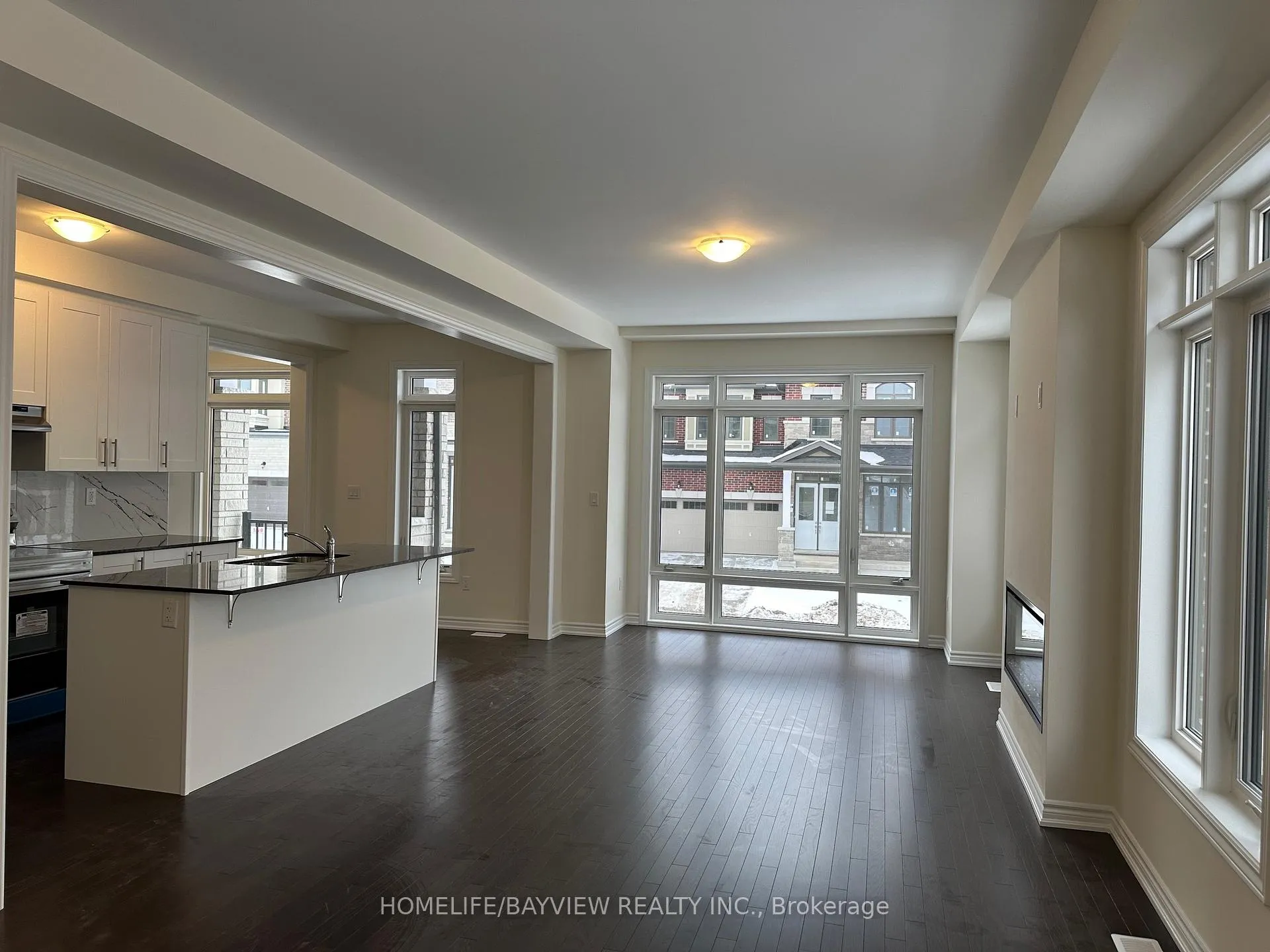 Photo 4 of 1850 Irish Moss Square, Pickering, Rural Pickering — HOMEH
