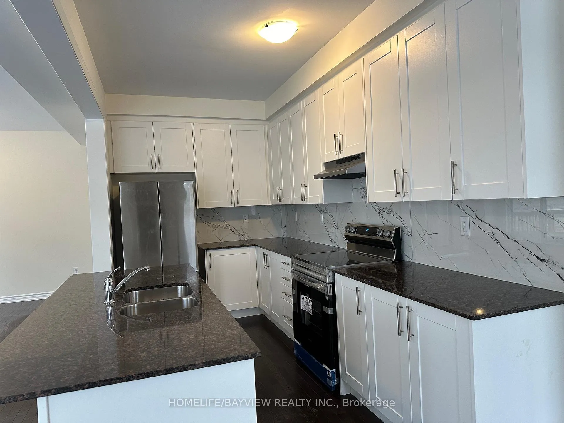Photo 7 of 1850 Irish Moss Square, Pickering, Rural Pickering — HOMEH