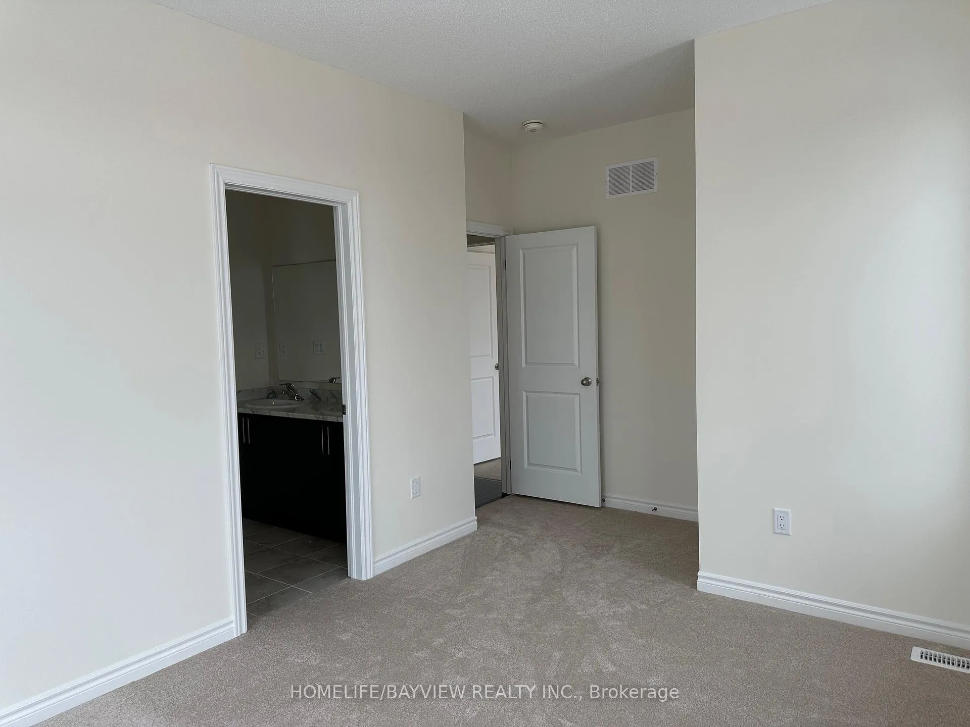 Photo 25 of 1850 Irish Moss Square, Pickering, Rural Pickering — HOMEH