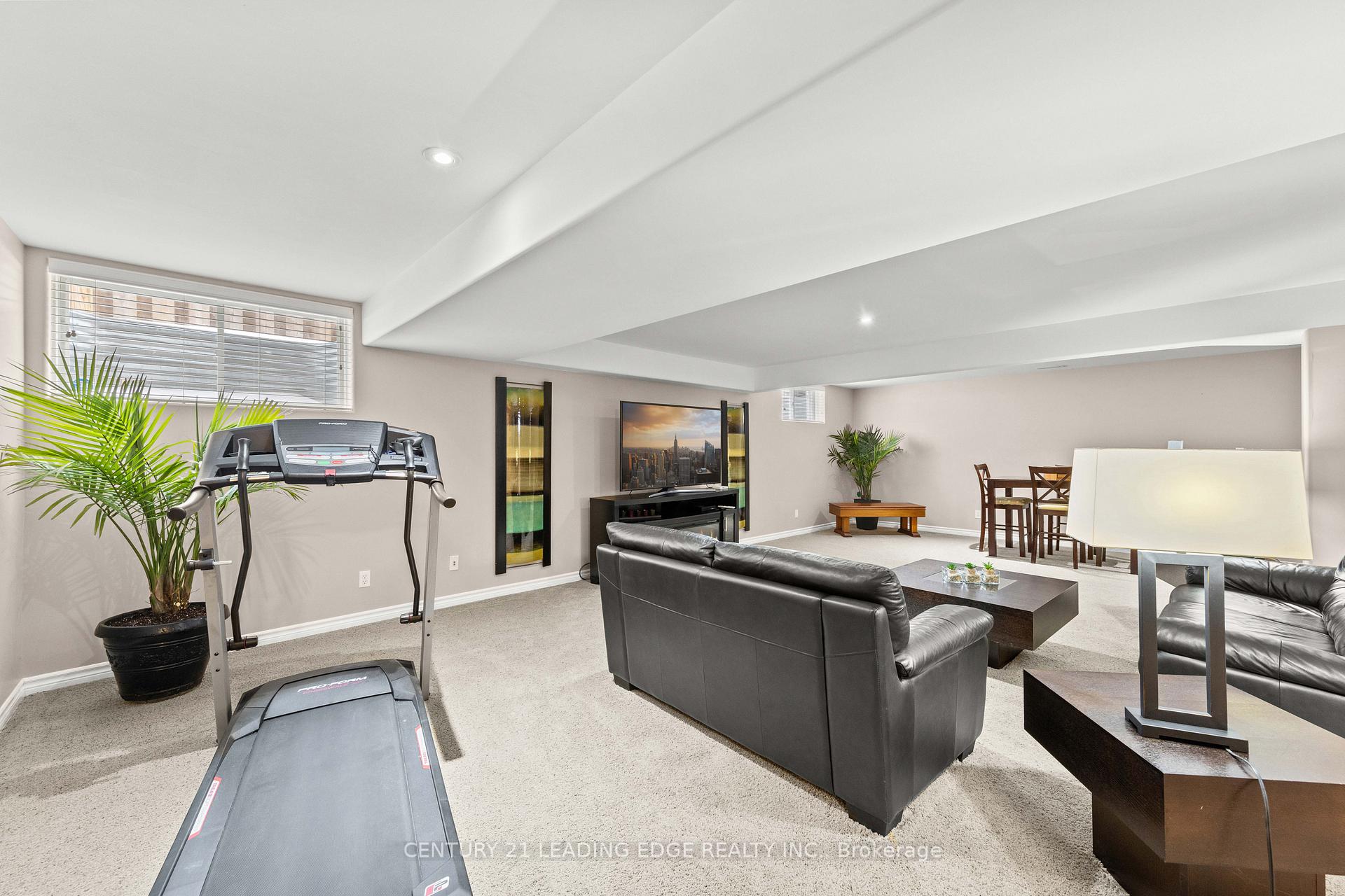 Photo 35 of 74 Simcoe Drive, Belleville, Thurlow Ward — HOMEH
