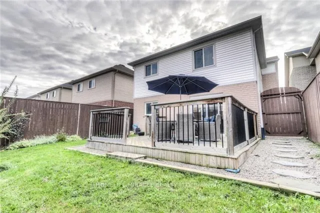 Photo 12 of 584 Falconridge Drive, Oshawa, Samac — HOMEH