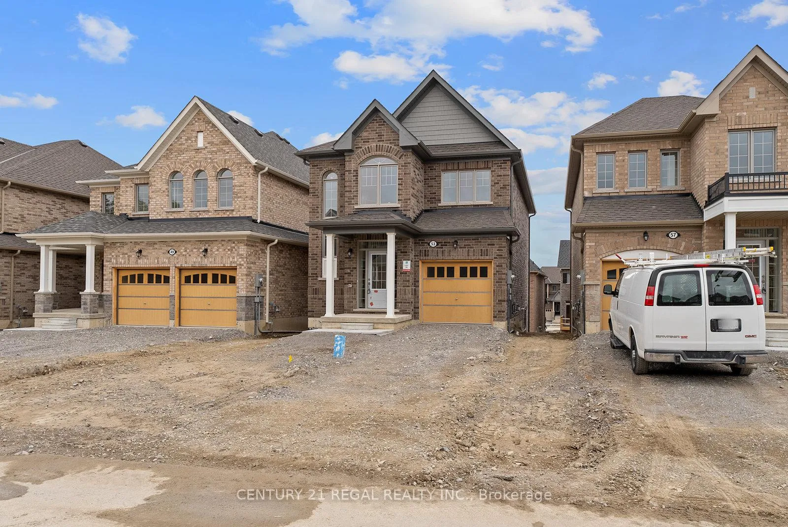 Photo 5 of 53 North Garden Boulevard, Scugog, Port Perry — HOMEH