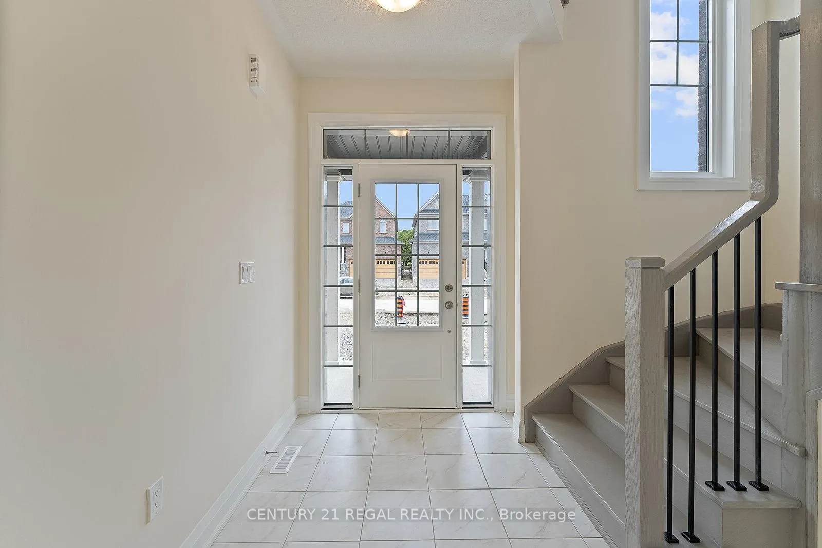Photo 10 of 53 North Garden Boulevard, Scugog, Port Perry — HOMEH