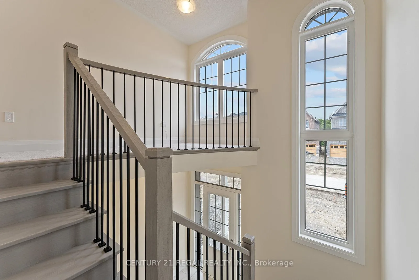 Photo 24 of 53 North Garden Boulevard, Scugog, Port Perry — HOMEH