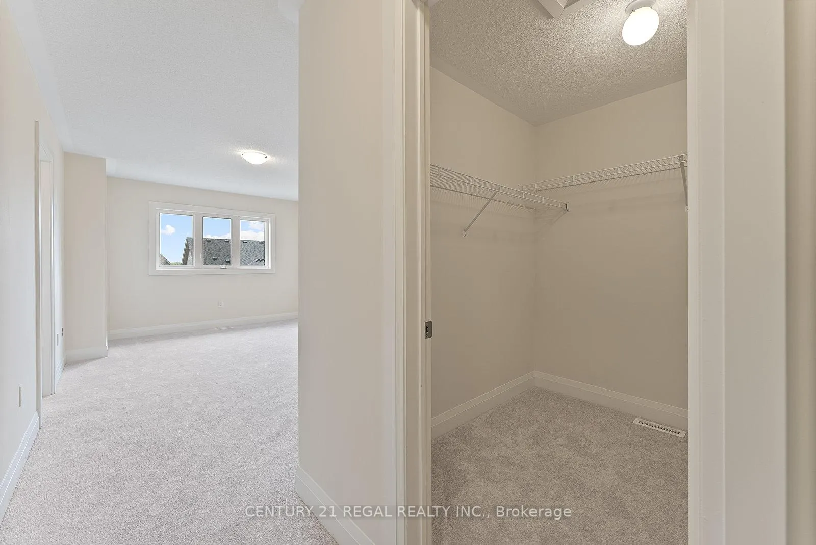 Photo 34 of 53 North Garden Boulevard, Scugog, Port Perry — HOMEH