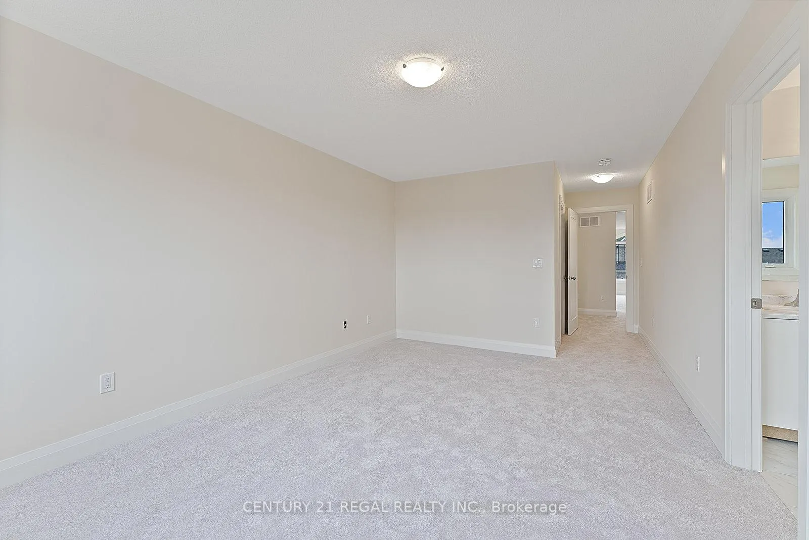 Photo 37 of 53 North Garden Boulevard, Scugog, Port Perry — HOMEH