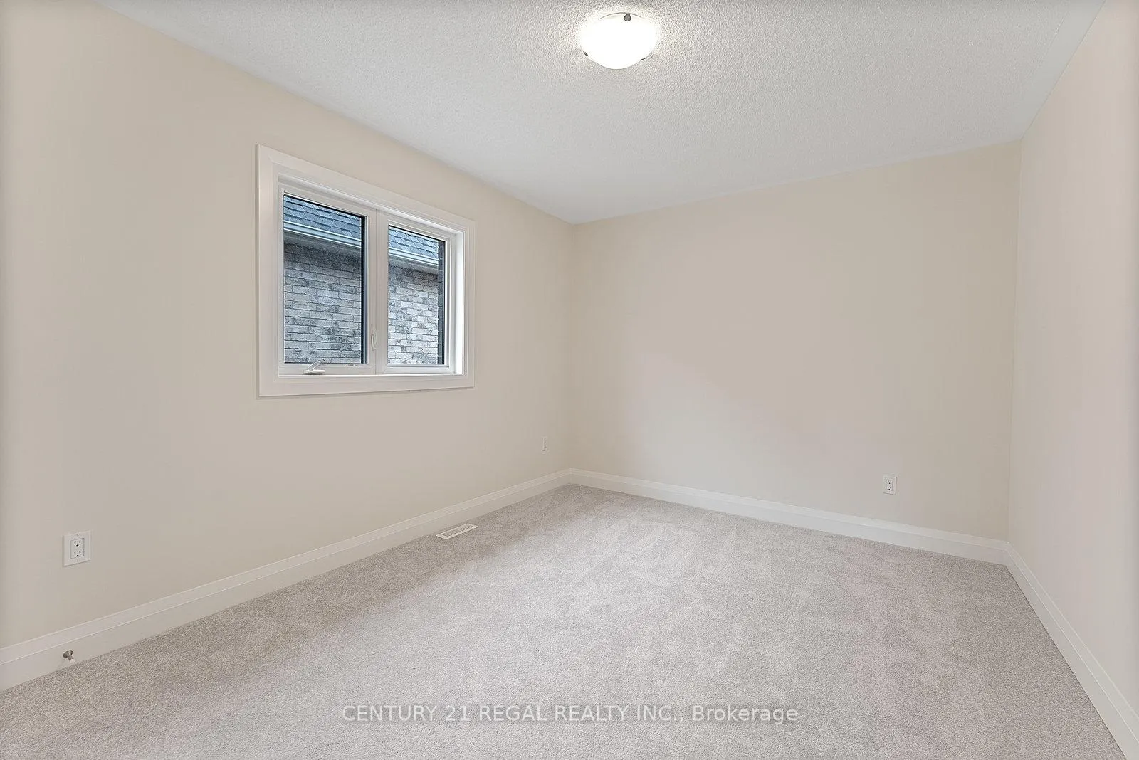 Photo 40 of 53 North Garden Boulevard, Scugog, Port Perry — HOMEH