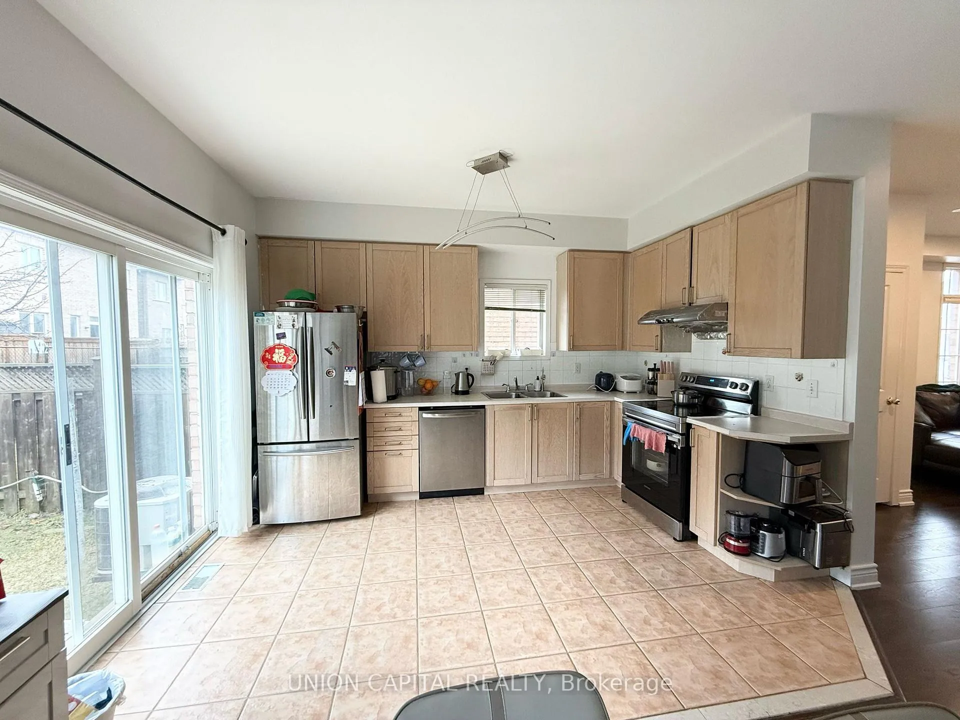 Photo 5 of 203 Madison Heights Boulevard, Markham, Berczy — HOMEH