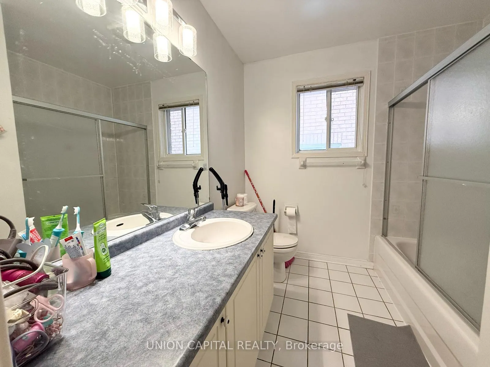 Photo 16 of 203 Madison Heights Boulevard, Markham, Berczy — HOMEH