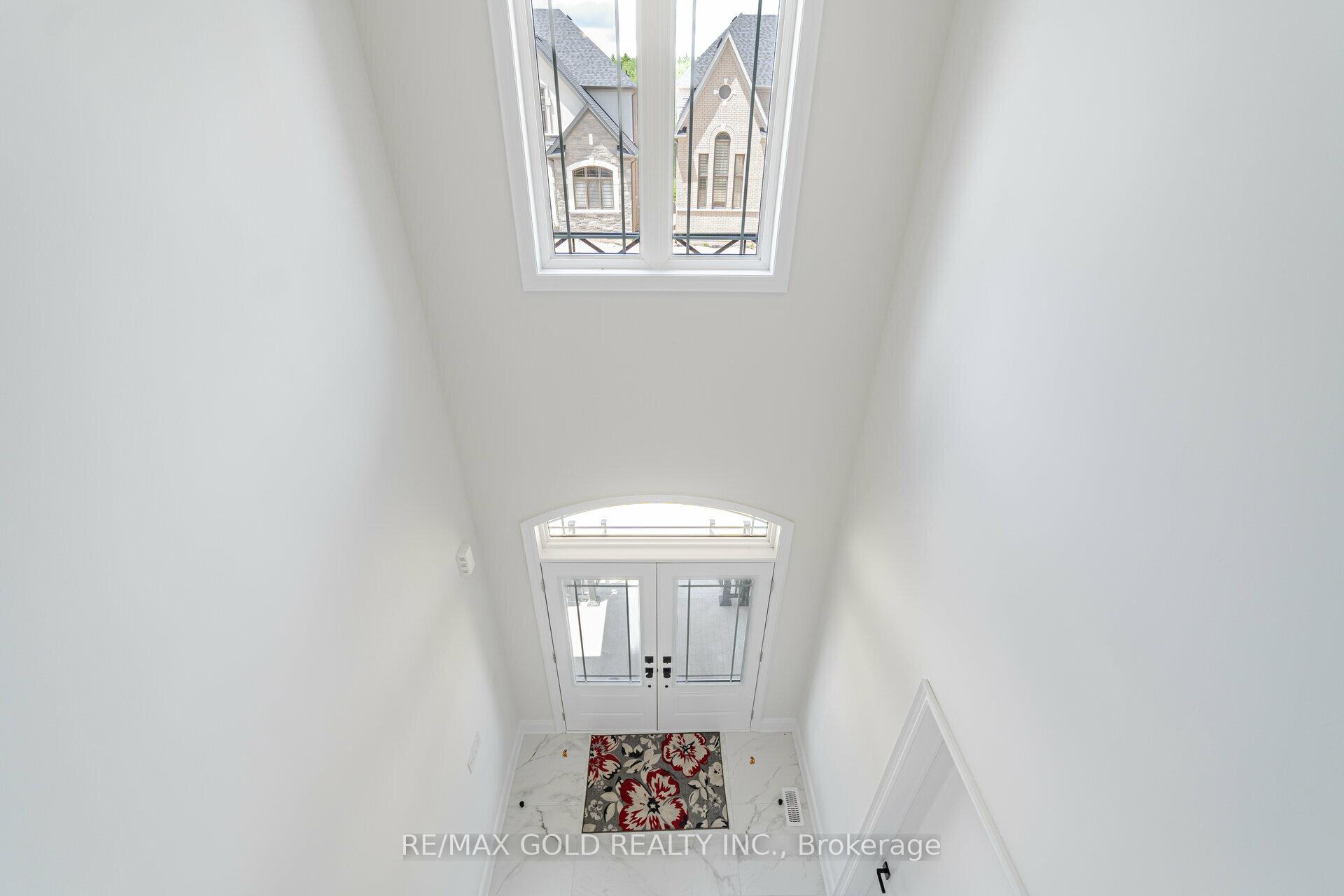 Photo 4 of 80 Raspberry Ridge Avenue, Caledon, Caledon East — HOMEH
