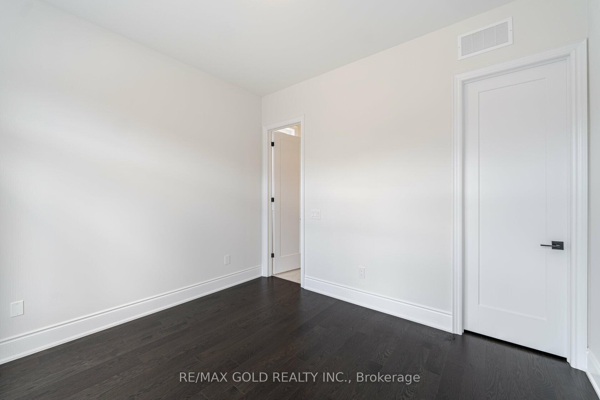 Photo 7 of 80 Raspberry Ridge Avenue, Caledon, Caledon East — HOMEH