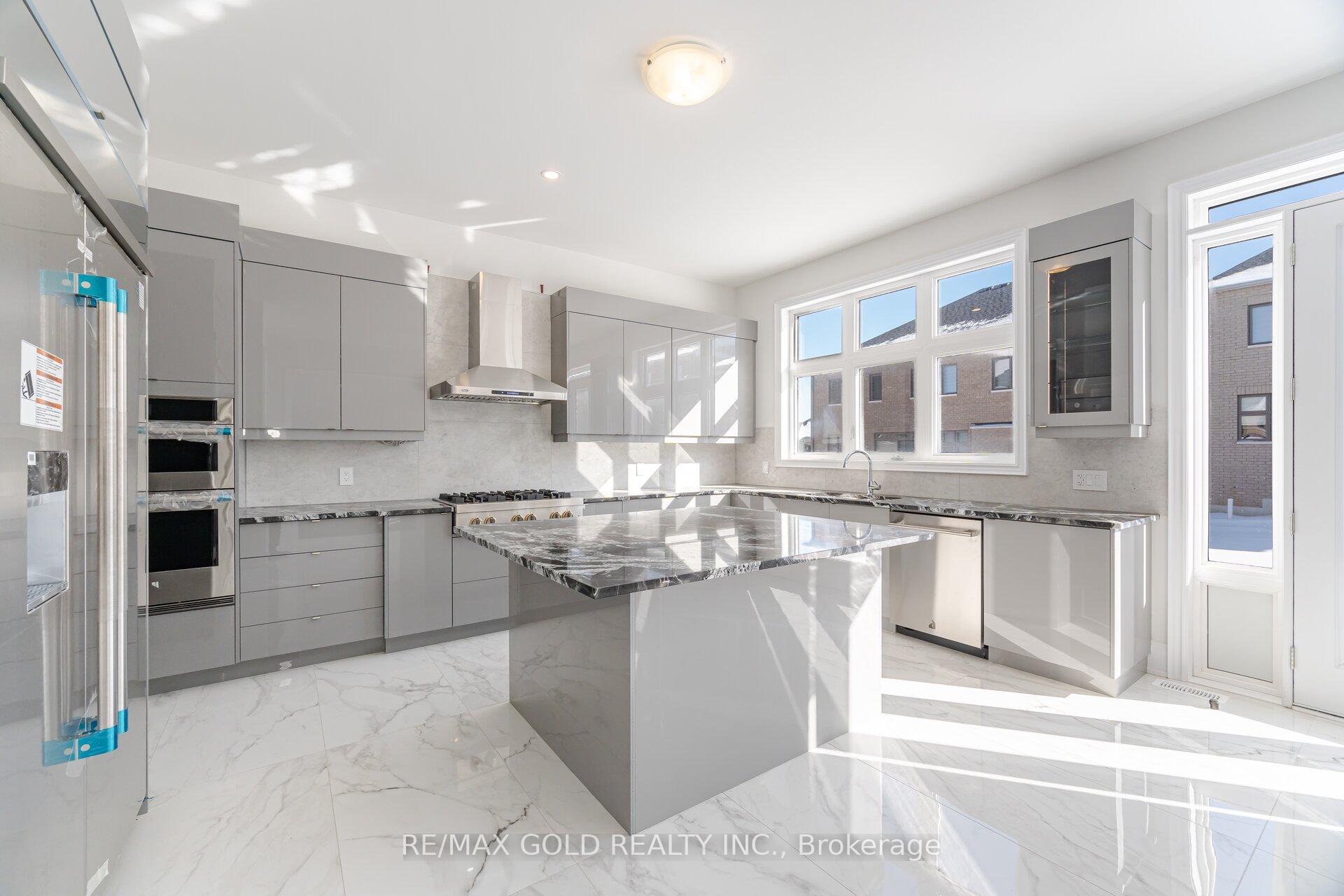 Photo 18 of 80 Raspberry Ridge Avenue, Caledon, Caledon East — HOMEH