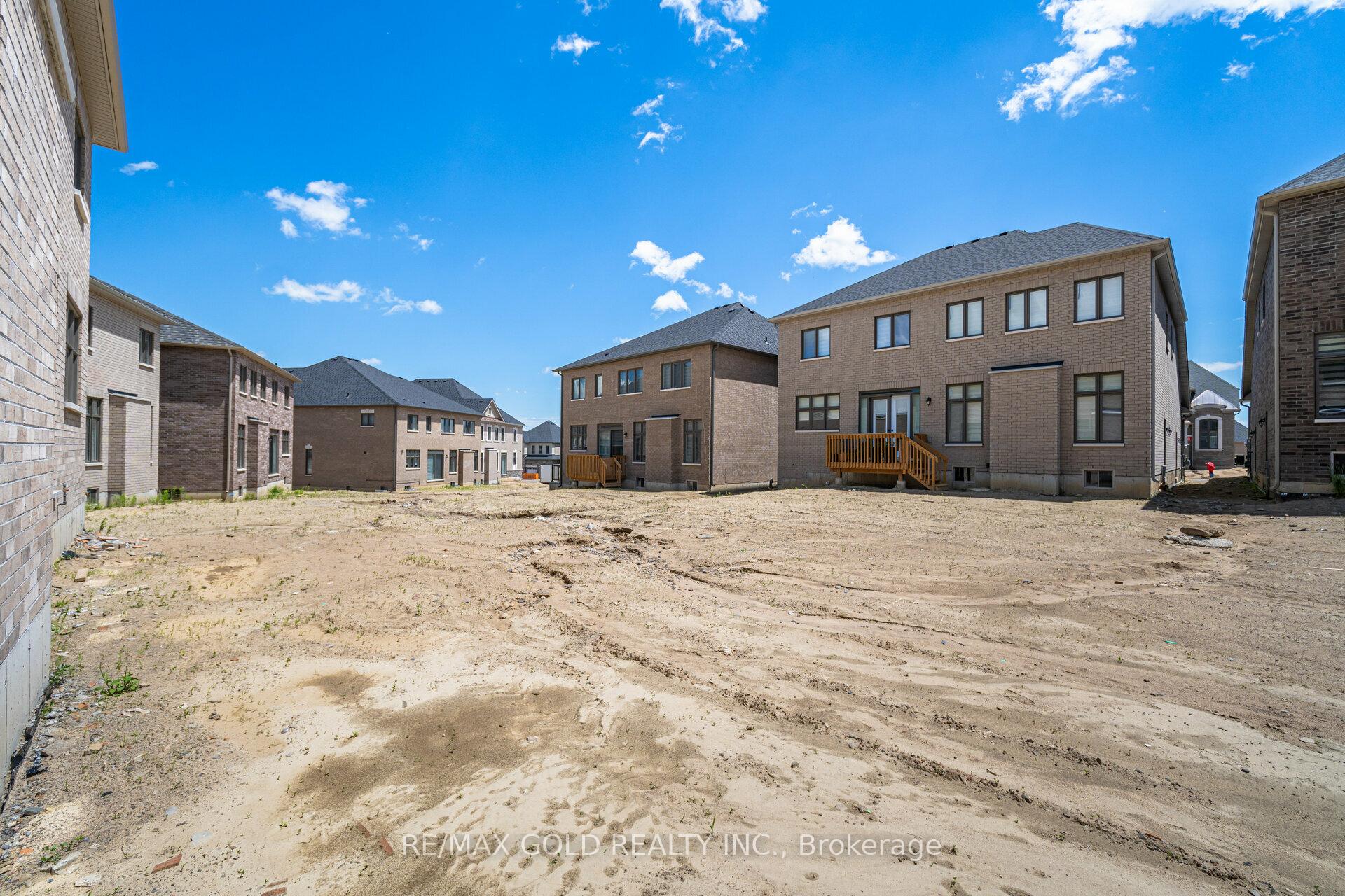 Photo 44 of 80 Raspberry Ridge Avenue, Caledon, Caledon East — HOMEH