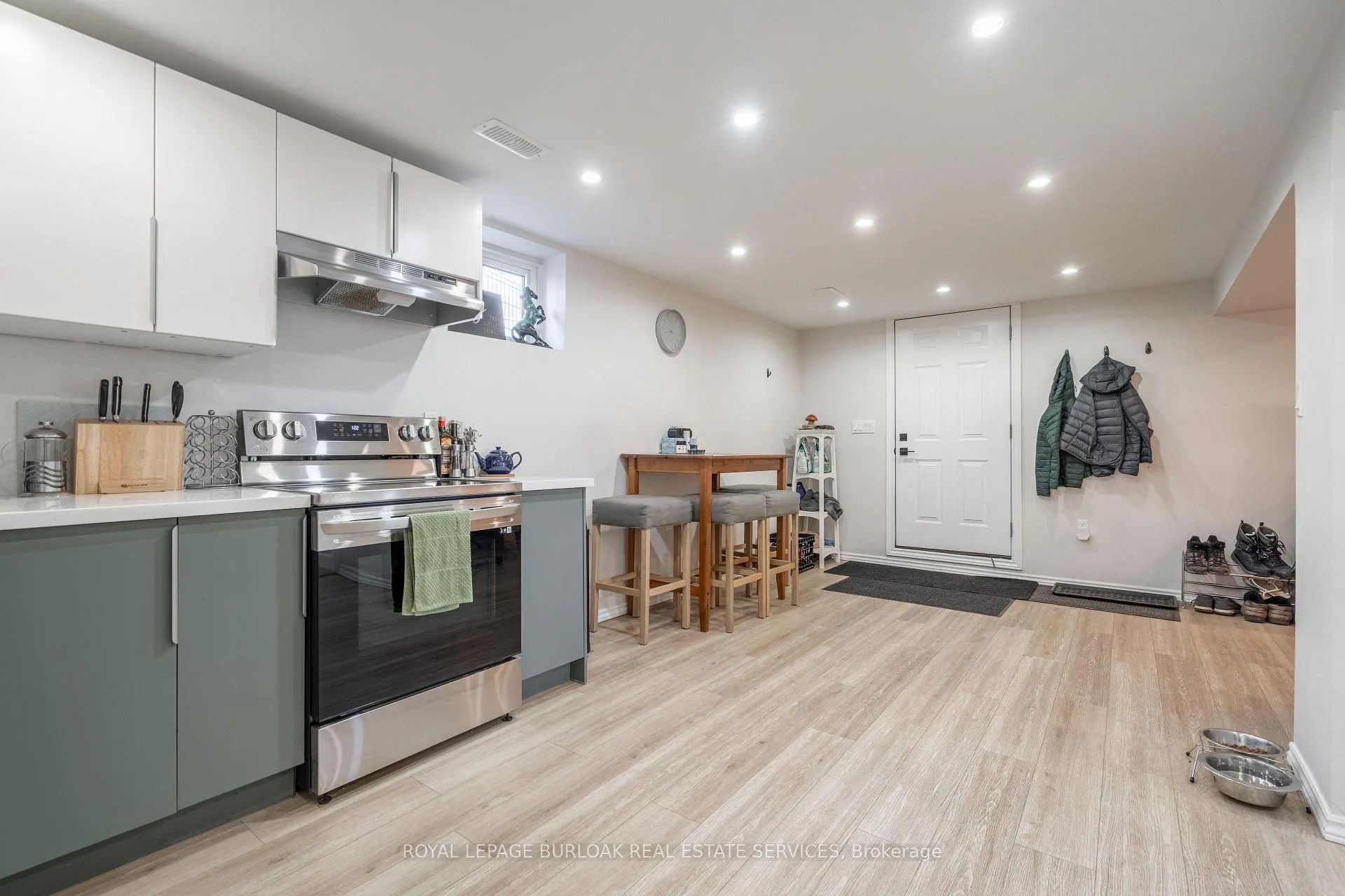 Photo 7 of Unit Lower, 564 Waterloo Street, Hamilton, Parkview — HOMEH