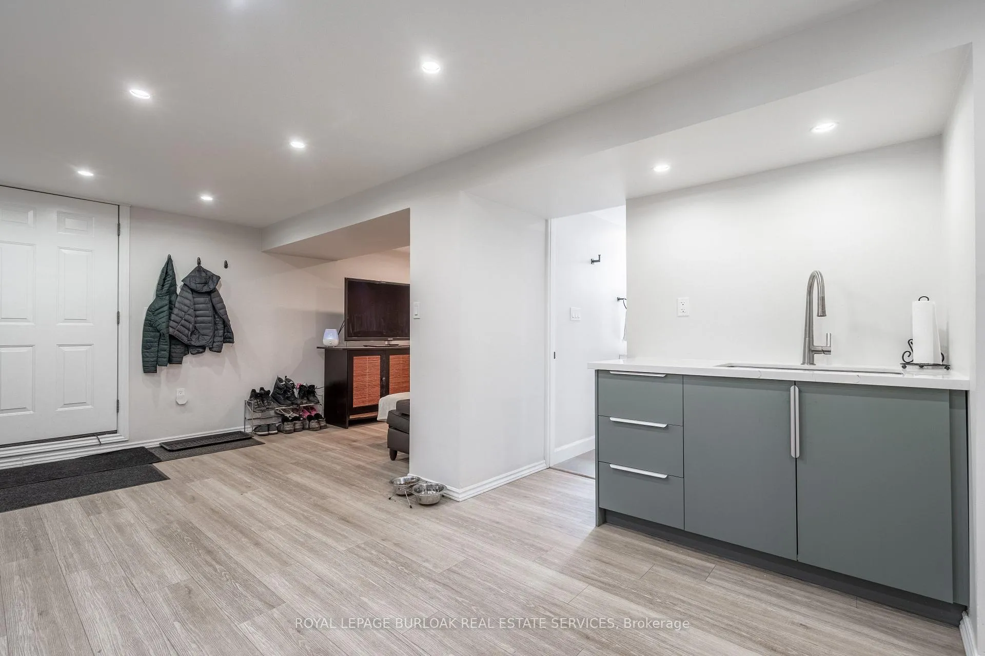 Photo 9 of Unit Lower, 564 Waterloo Street, Hamilton, Parkview — HOMEH