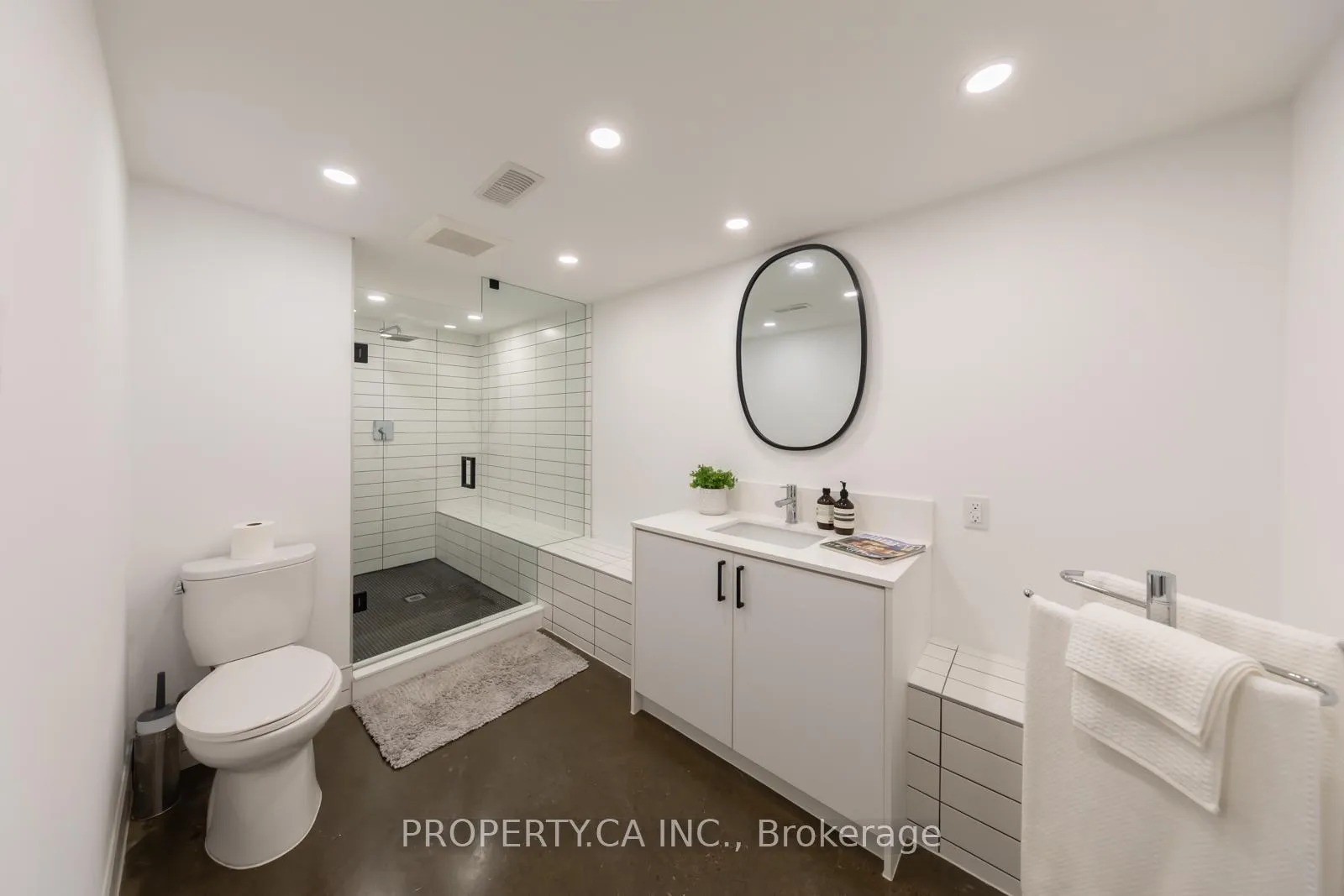 Photo 11 of Unit Lower, 33 Beaconsfield Avenue, Toronto, Little Portugal — HOMEH