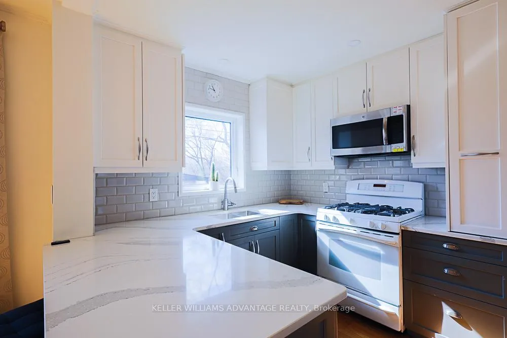 Photo 3 of 67 Oakcrest Avenue, Toronto, East End-Danforth — HOMEH