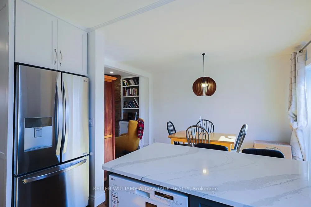 Photo 8 of 67 Oakcrest Avenue, Toronto, East End-Danforth — HOMEH
