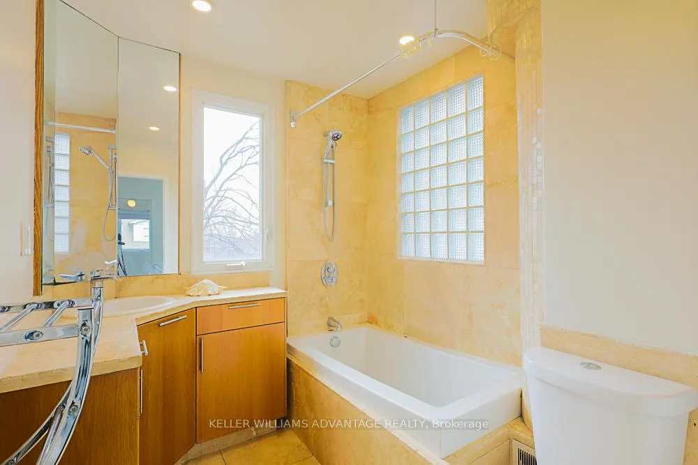 Photo 23 of 67 Oakcrest Avenue, Toronto, East End-Danforth — HOMEH