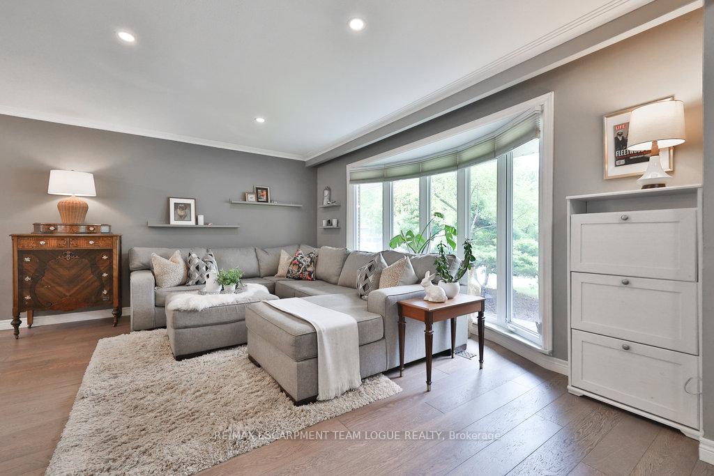 Photo 8 of 3514 Rockwood Drive, Burlington, Roseland — HOMEH