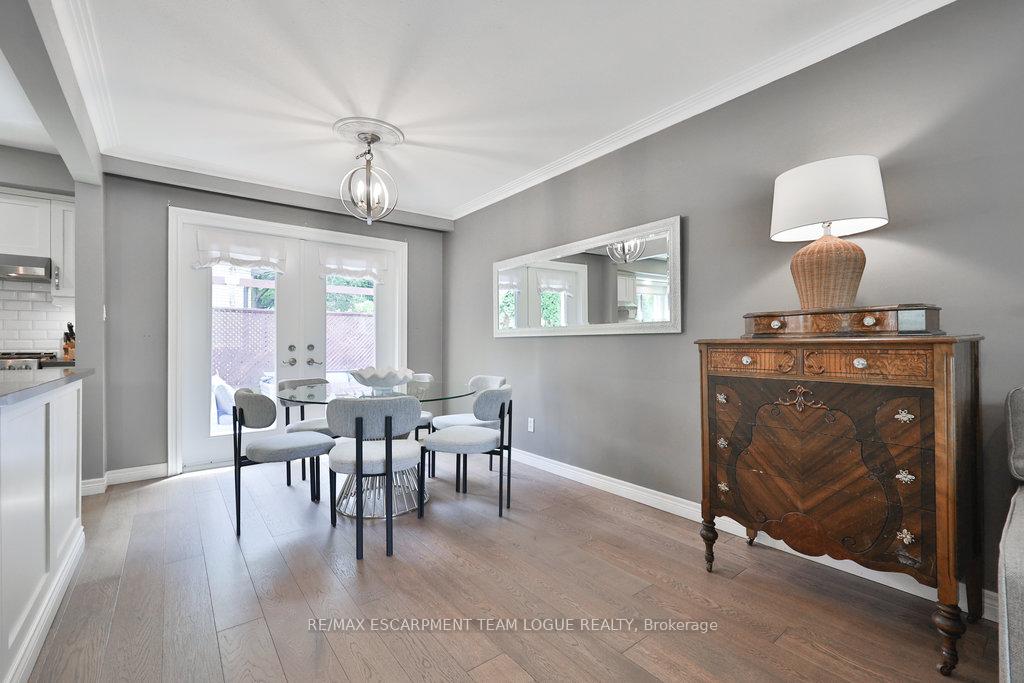 Photo 11 of 3514 Rockwood Drive, Burlington, Roseland — HOMEH
