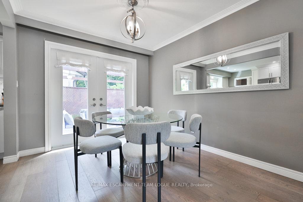 Photo 12 of 3514 Rockwood Drive, Burlington, Roseland — HOMEH