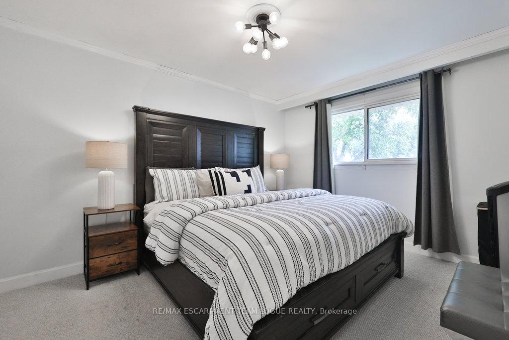 Photo 20 of 3514 Rockwood Drive, Burlington, Roseland — HOMEH