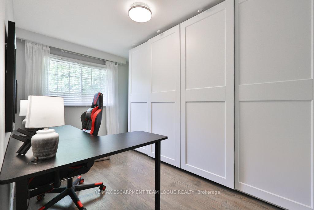 Photo 25 of 3514 Rockwood Drive, Burlington, Roseland — HOMEH
