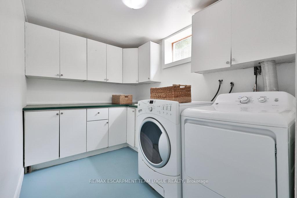 Photo 35 of 3514 Rockwood Drive, Burlington, Roseland — HOMEH