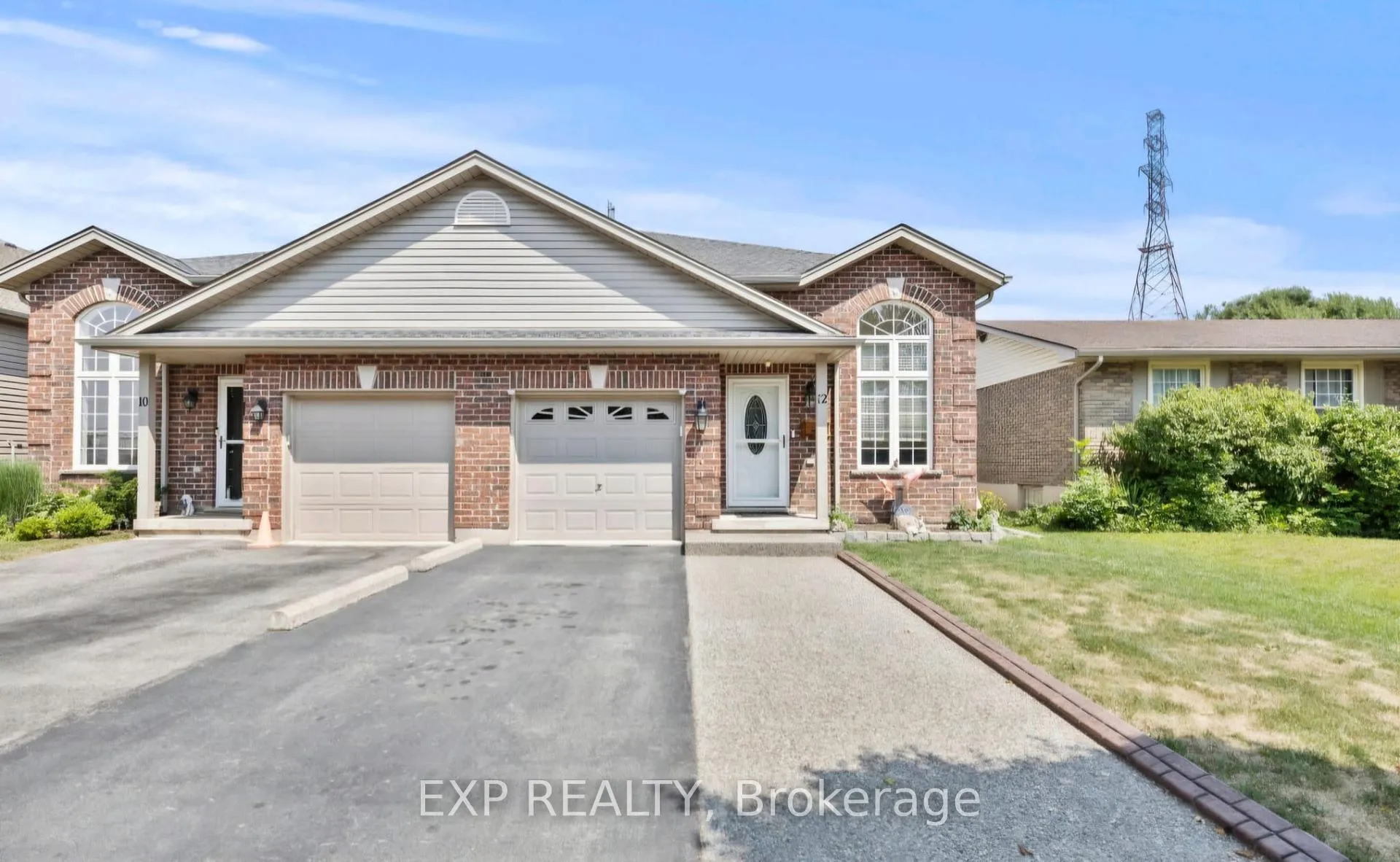 Photo 1 of 12 Vanier Drive, Welland, Lincoln/Crowland — HOMEH