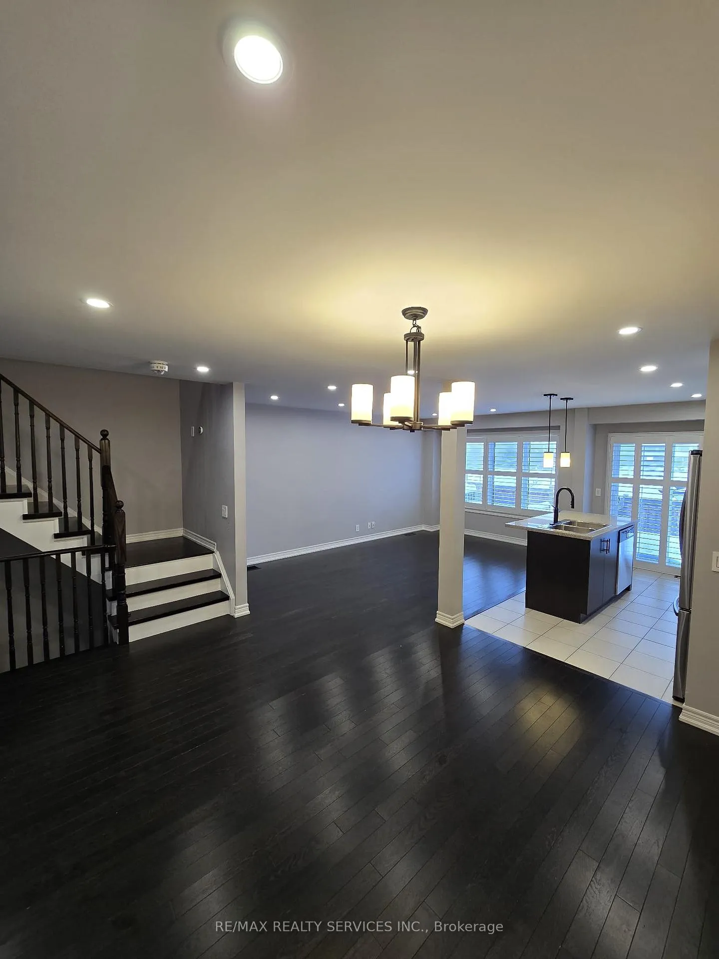 Photo 2 of 69 Great Gabe Crescent, Oshawa, Windfields — HOMEH