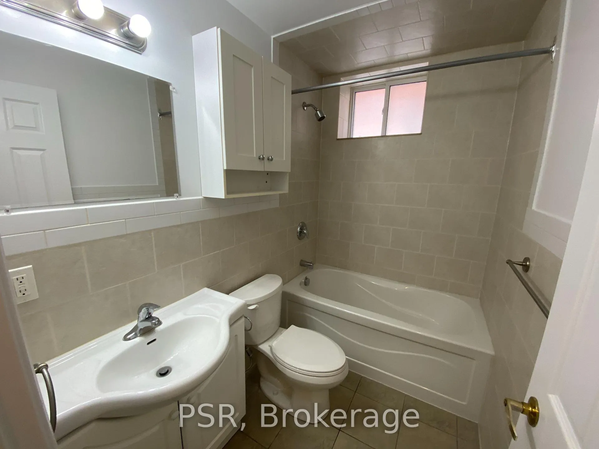 Photo 13 of Unit 5, 349 Northcliffe Boulevard, Toronto, Oakwood Village — HOMEH