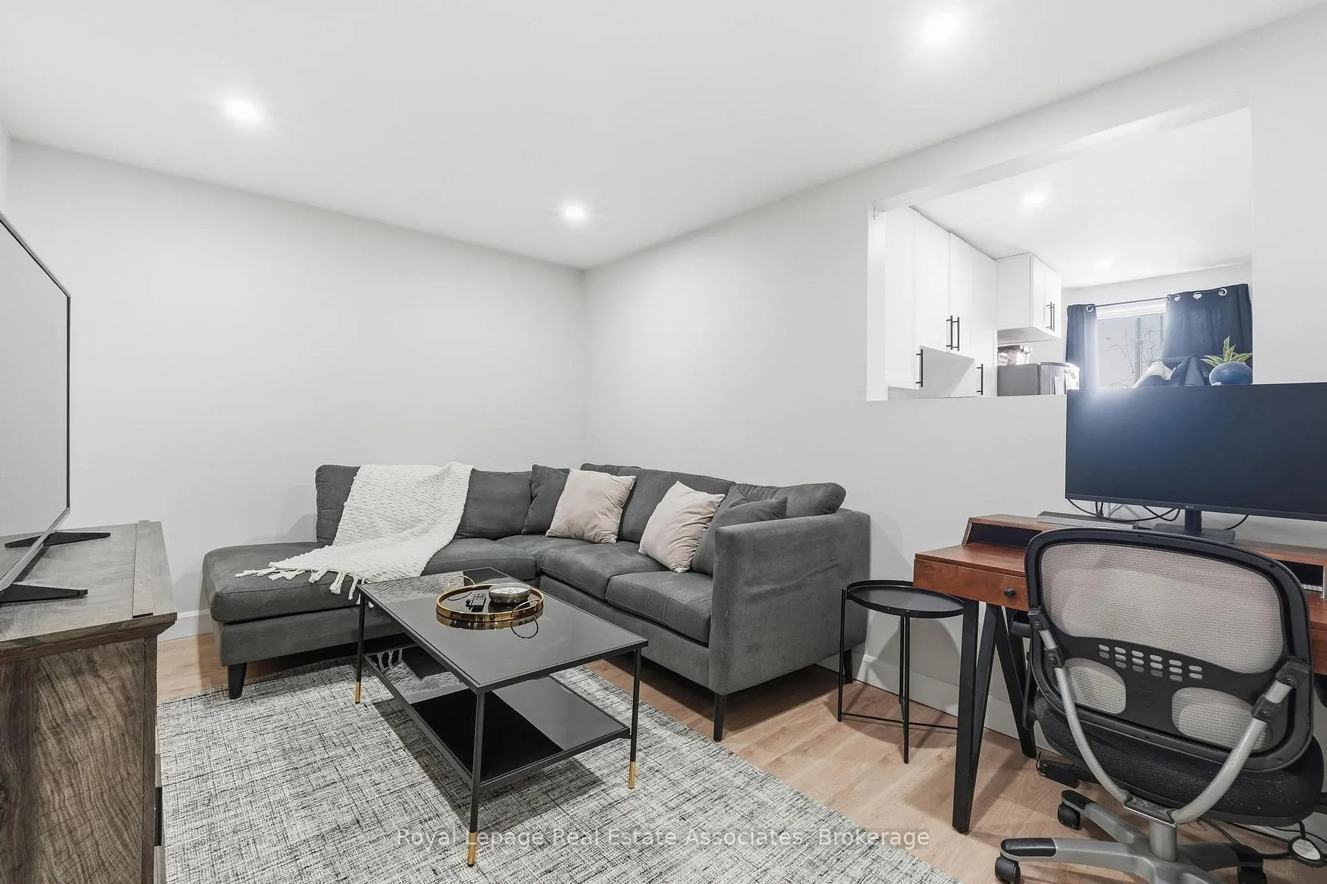 Photo 9 of Unit 2, 66 Main Street S, Halton Hills, Georgetown — HOMEH