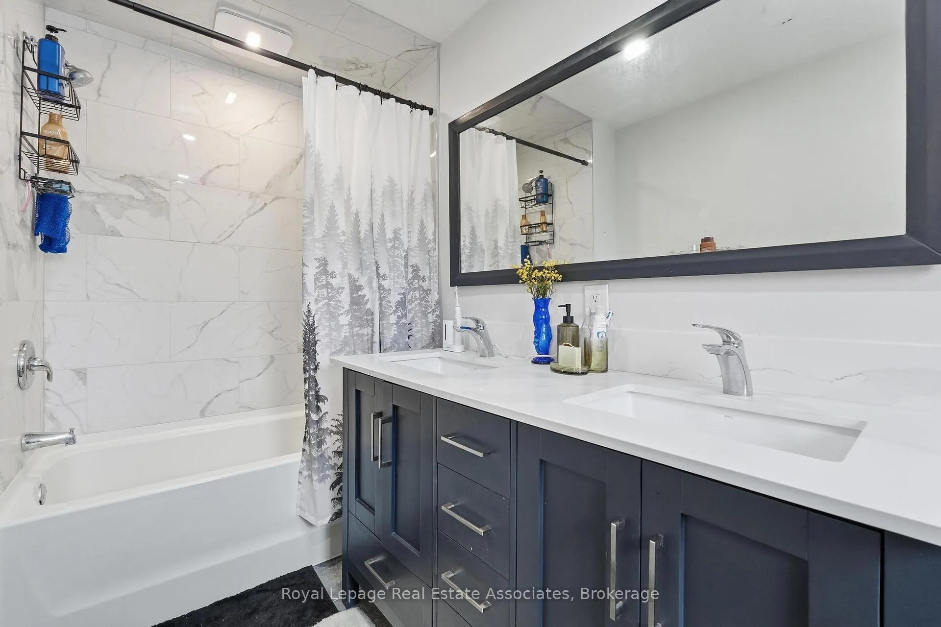 Photo 14 of Unit 2, 66 Main Street S, Halton Hills, Georgetown — HOMEH