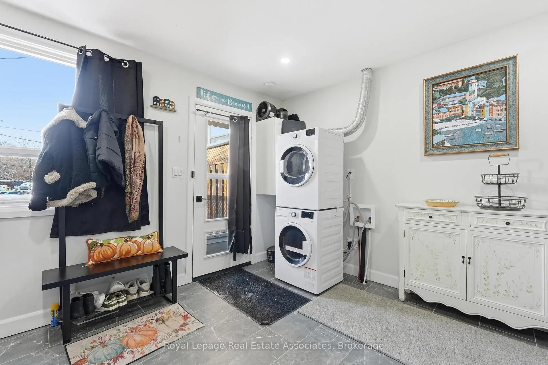 Photo 15 of Unit 2, 66 Main Street S, Halton Hills, Georgetown — HOMEH