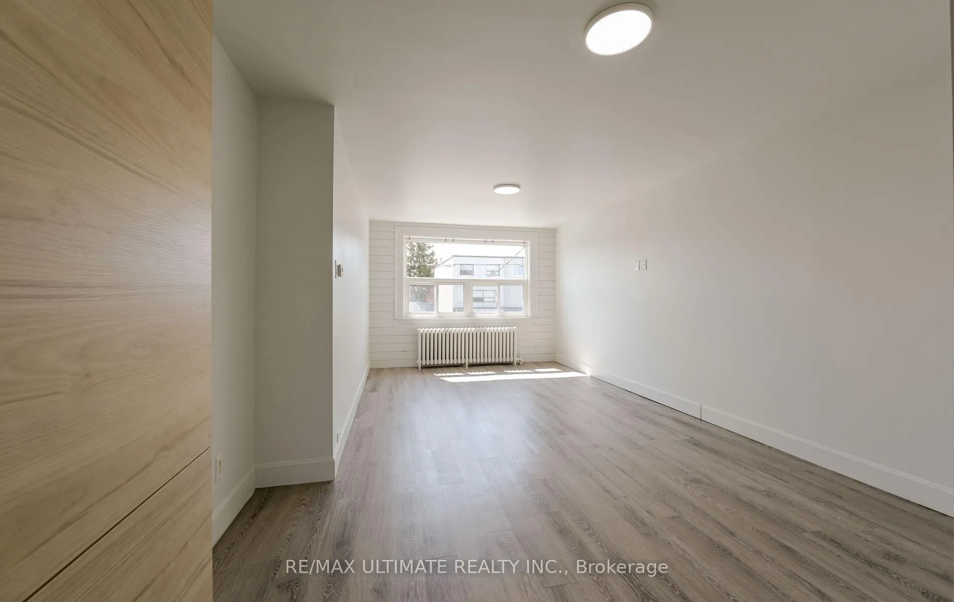 Photo 6 of 486A Cosburn Avenue, Toronto, East York — HOMEH