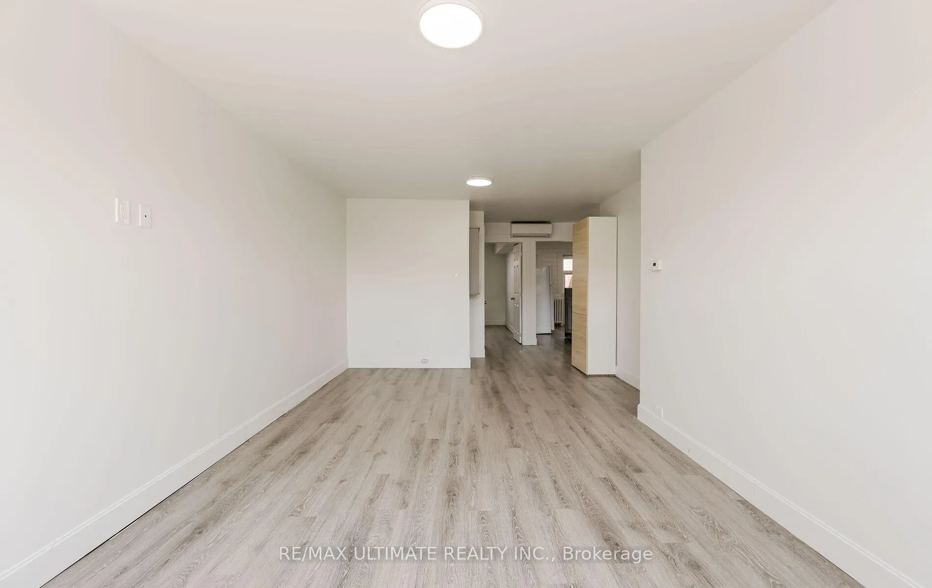 Photo 17 of 486A Cosburn Avenue, Toronto, East York — HOMEH