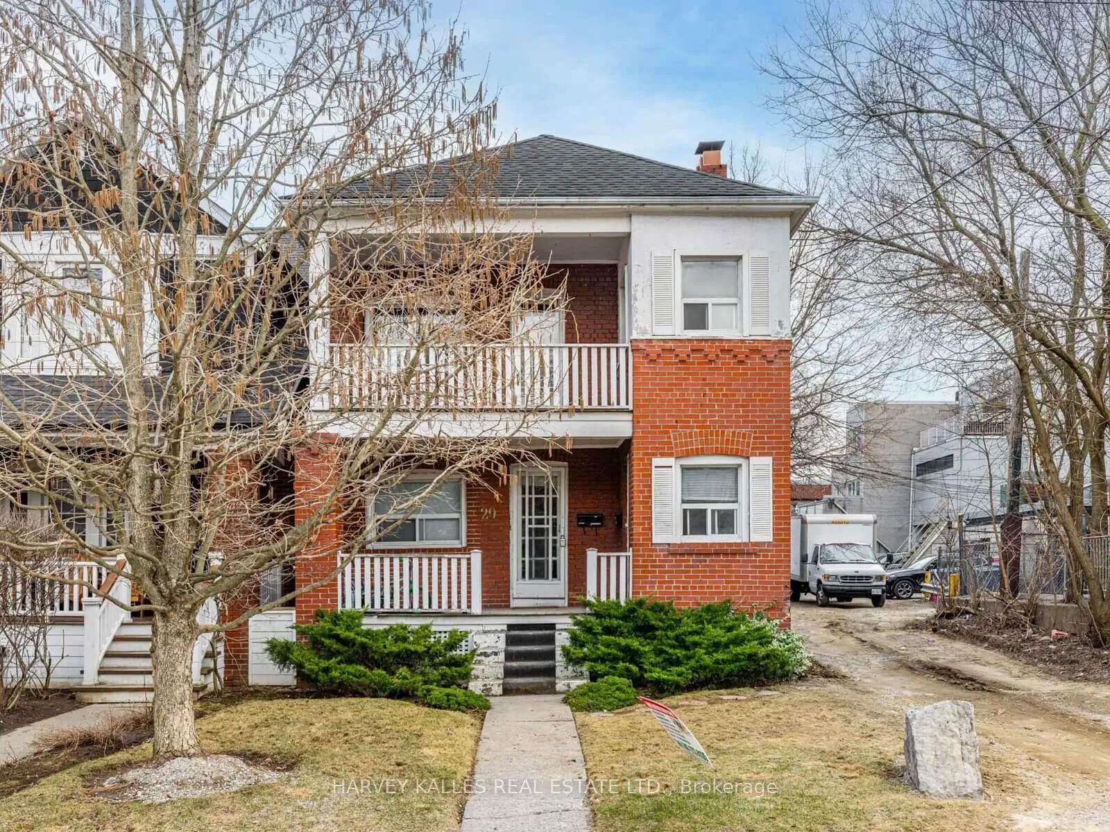 Photo 1 of Unit Upper Unit, 29 Snowdon Avenue, Toronto, Lawrence Park North — HOMEH