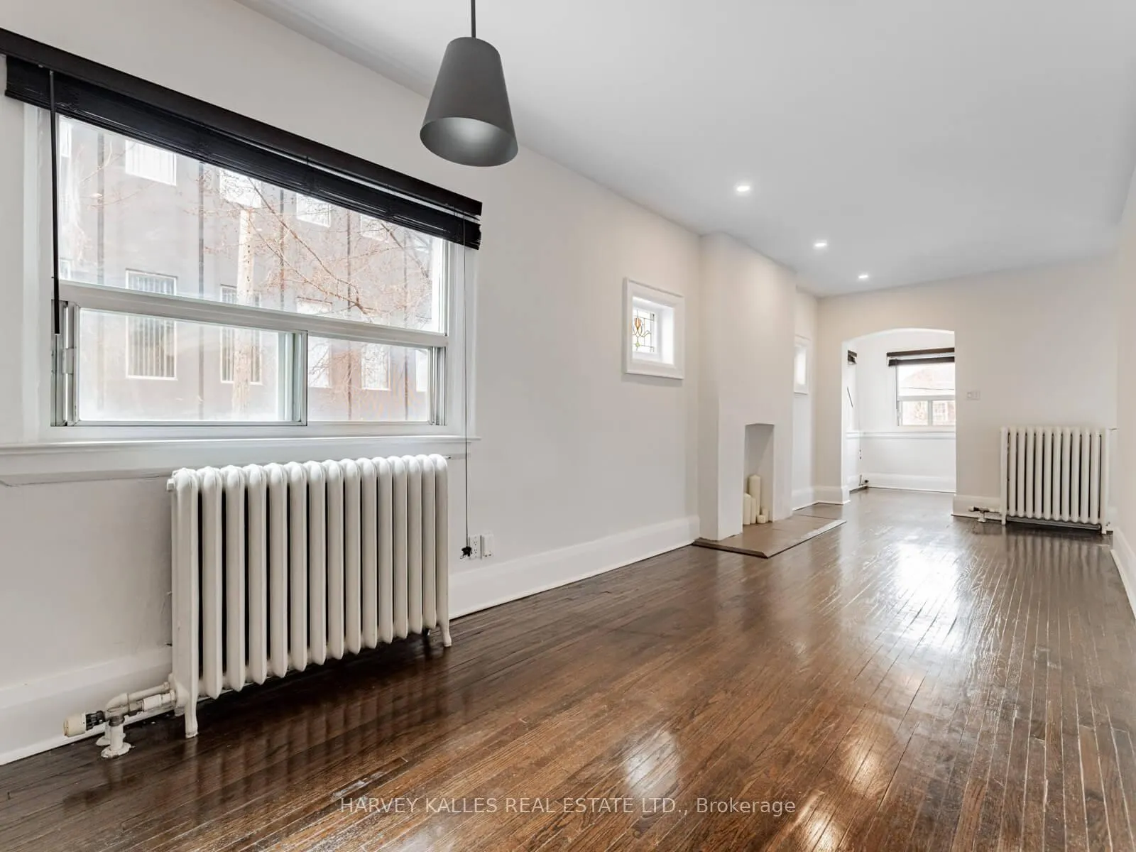 Photo 4 of Unit Upper Unit, 29 Snowdon Avenue, Toronto, Lawrence Park North — HOMEH