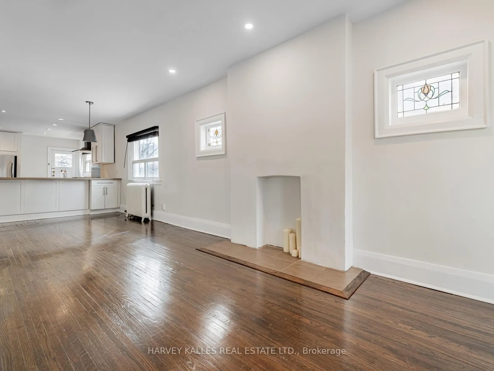 Photo 7 of Unit Upper Unit, 29 Snowdon Avenue, Toronto, Lawrence Park North — HOMEH