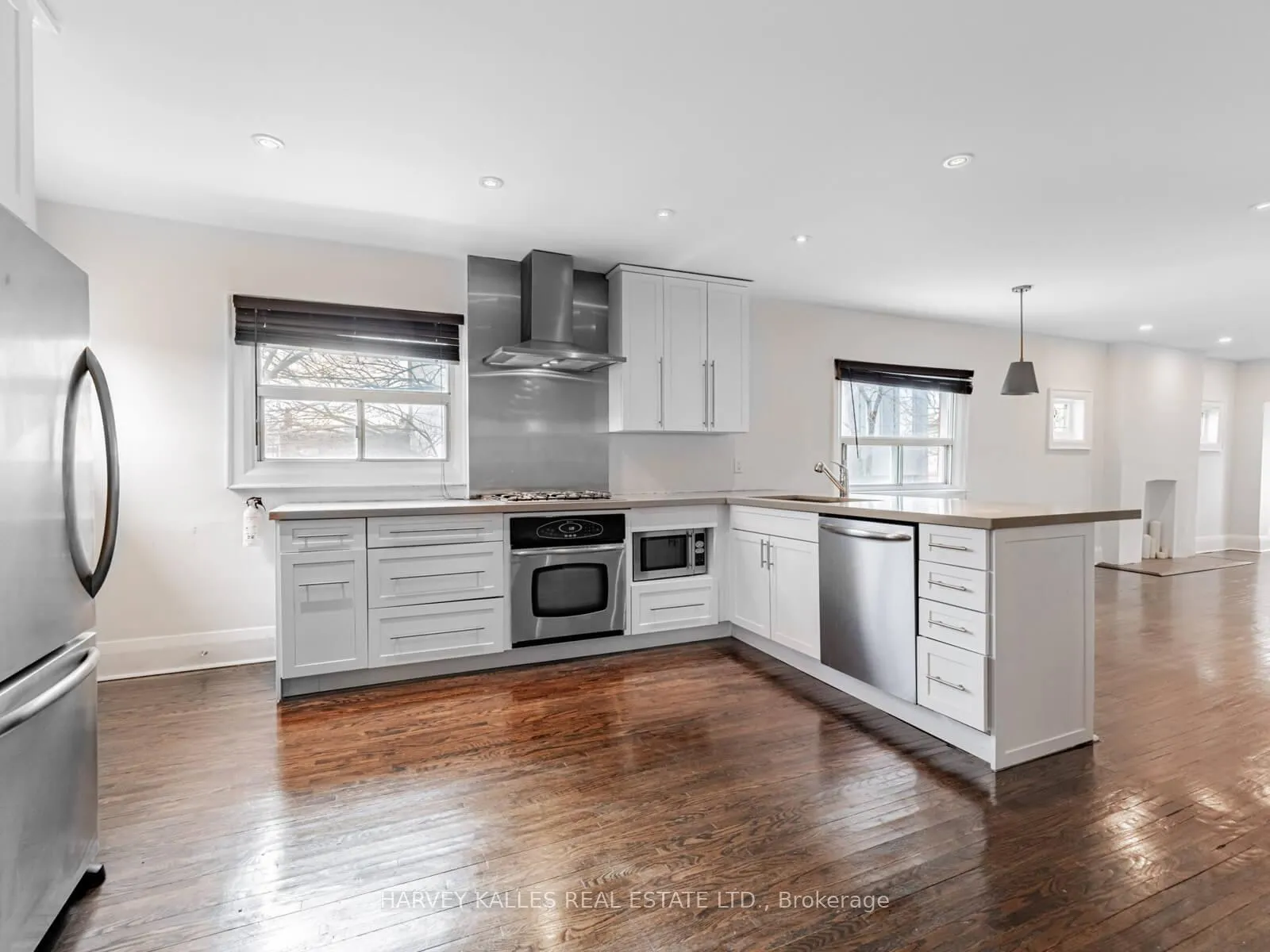 Photo 15 of Unit Upper Unit, 29 Snowdon Avenue, Toronto, Lawrence Park North — HOMEH