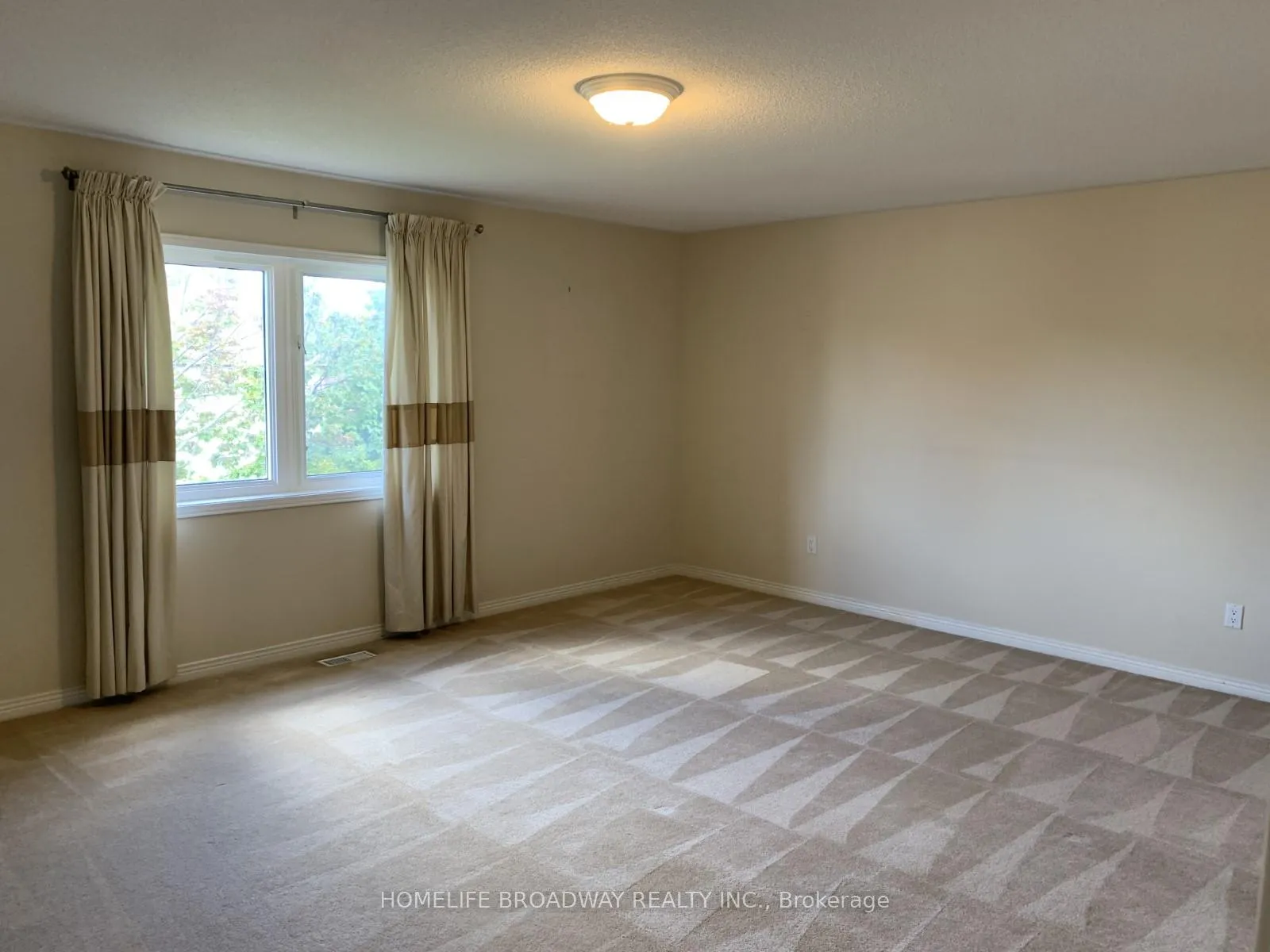 Photo 10 of 10 Bridlefield Lane, Markham, Berczy — HOMEH