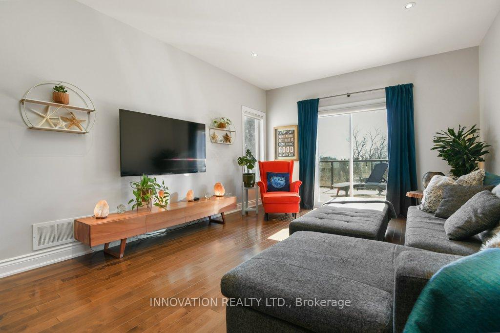 Photo 8 of 625 Meadowridge Circle, Ottawa, Carp — HOMEH